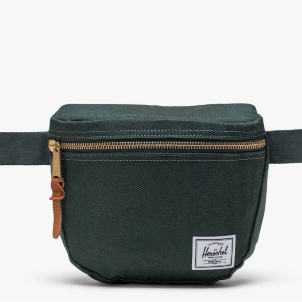 NWT Herschel Settlement Pouch - green